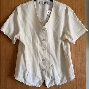 Vintage Paul Harris Women's Ivory V-Neck Button Short Sleeve Blouse Cotton M